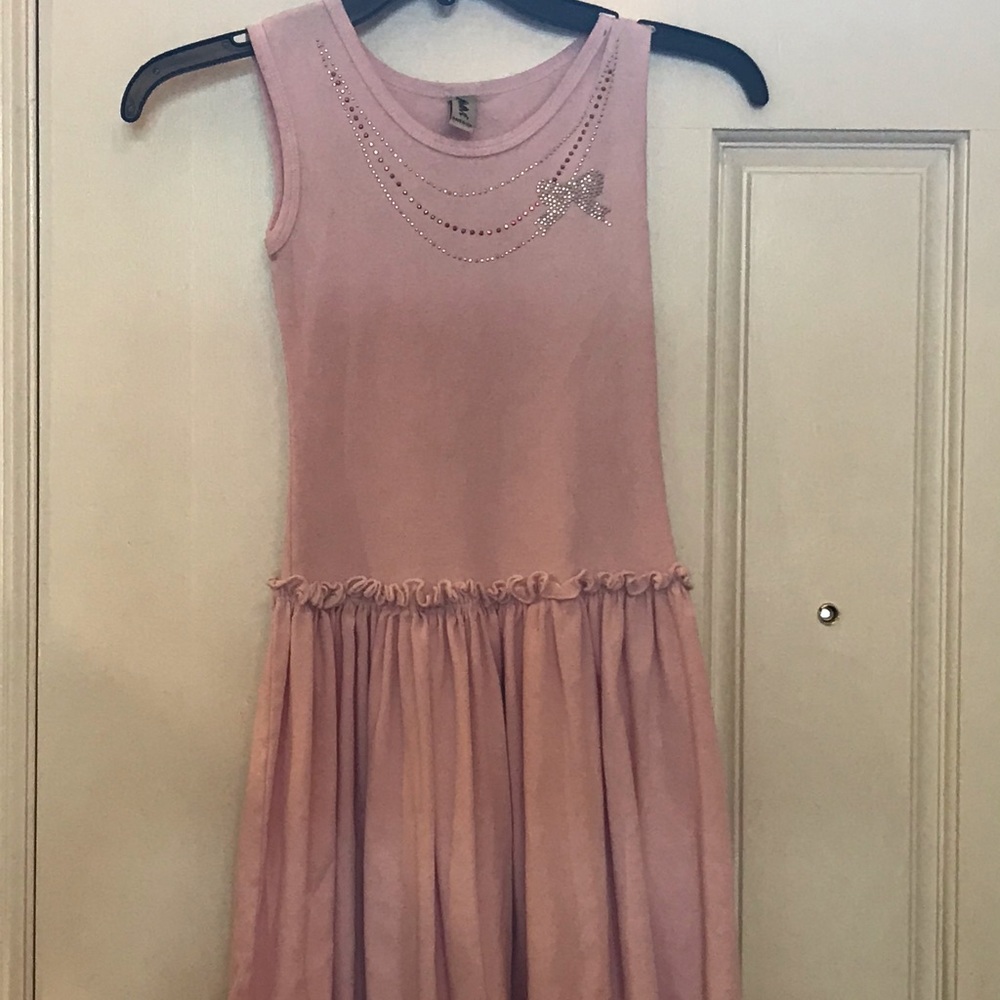 Mignon Girls’, size 8 pink dress w/ sparkles🌸